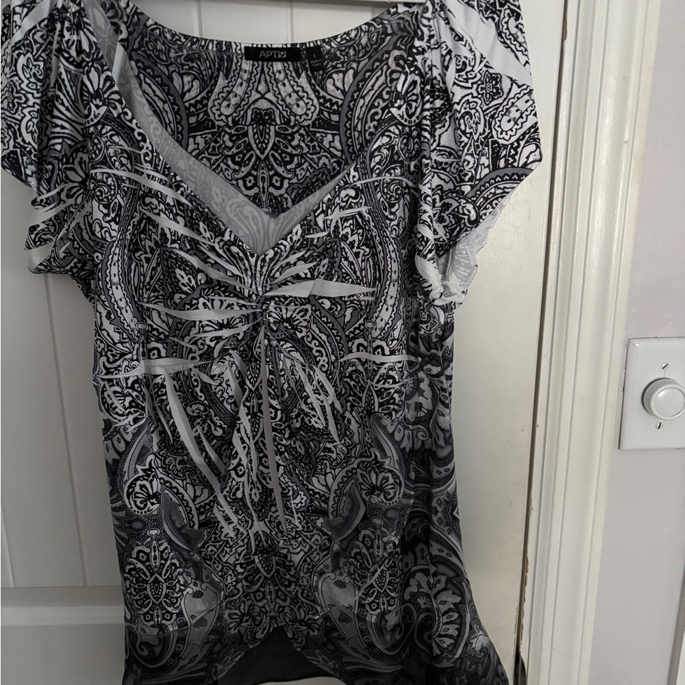 APT9 Women’s blouse